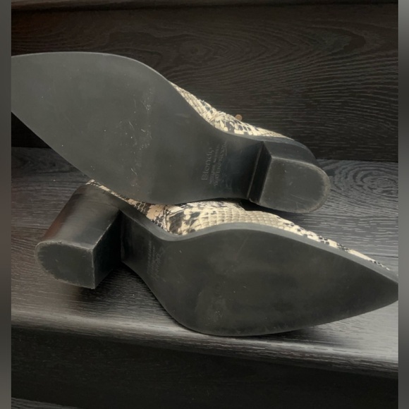 BLONDO SNAKE PRINT WATERPROOF ANKLE BOOTIES HEELS WOMENS SZ 9M Black Gray White - Picture 12 of 14